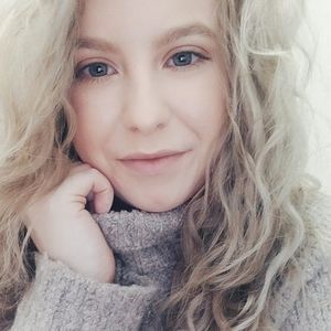 Meet your Posher, Alexi